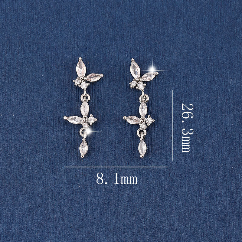 Nail jewelry diamond jewelry flash light luxury nail art zircon diamond super flash love nail decoration bow 10PCS